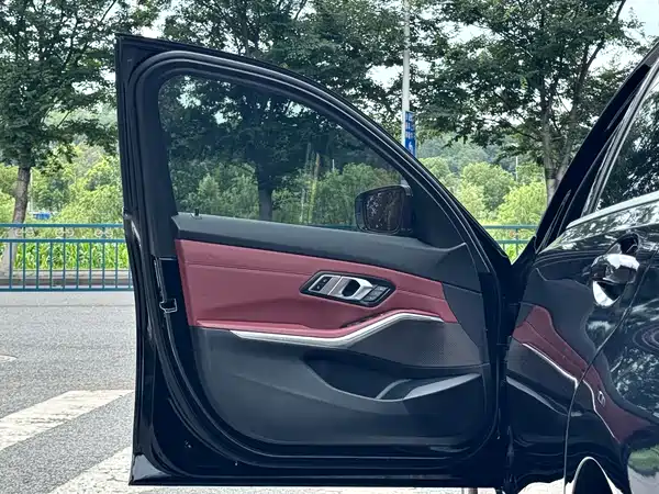 BMW i3 2024