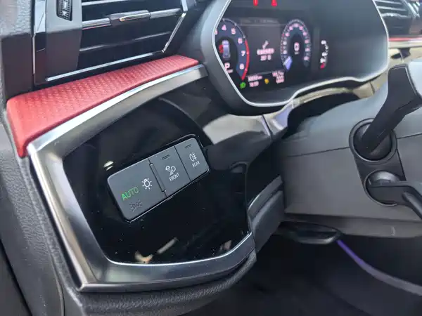 Audi Q3 2021