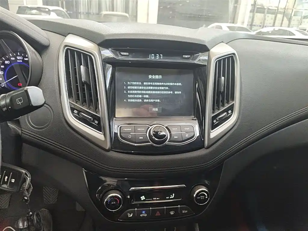 Changan Eado XT 2016 — фото 13