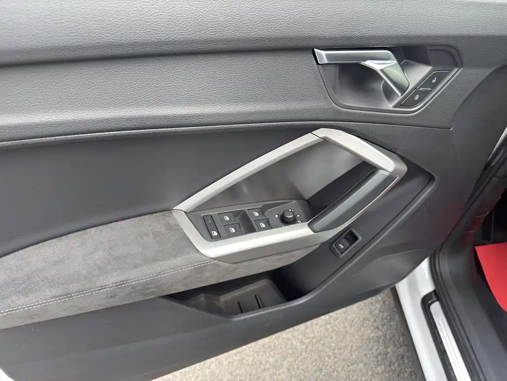 Audi Q3 2022 — фото 10