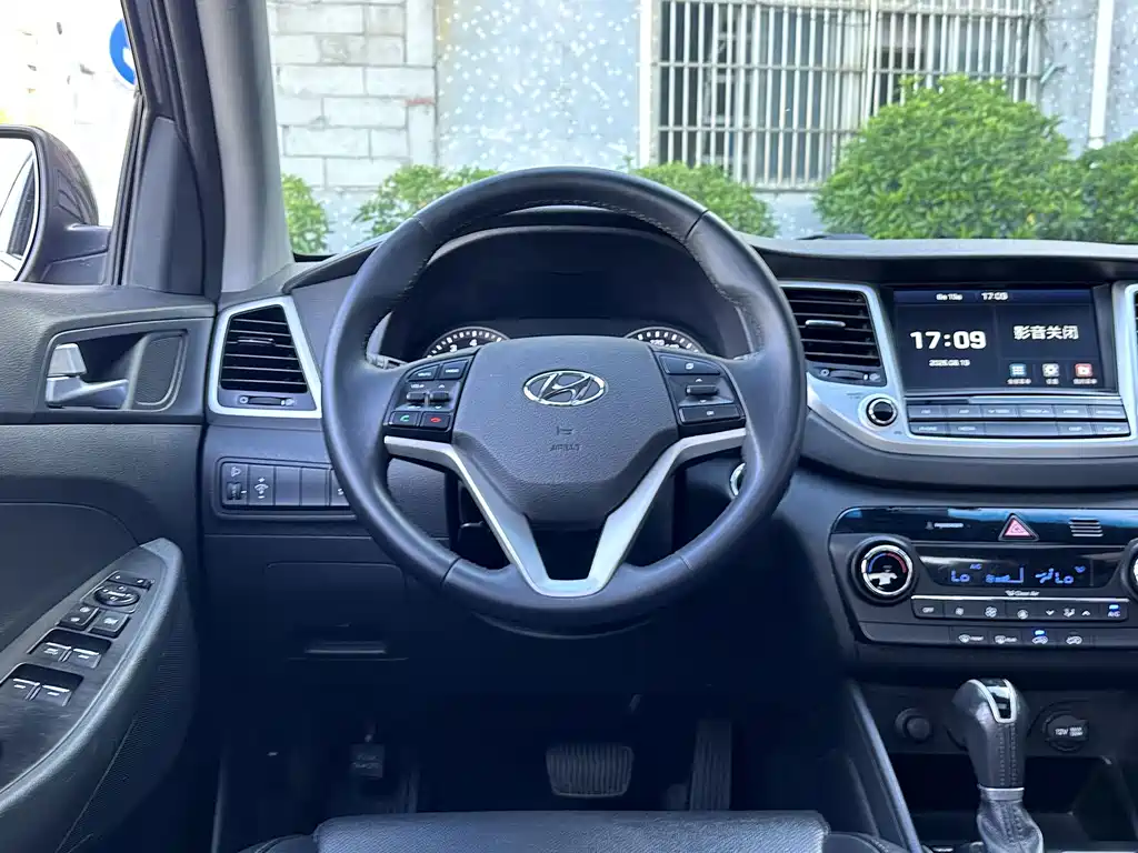 Hyundai Tucson 2017 — фото 5