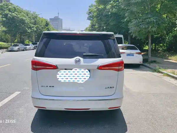 Buick GL8 2017