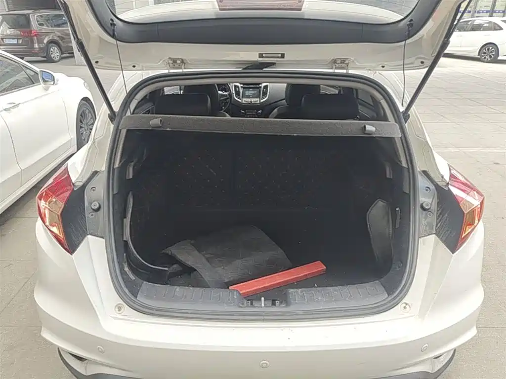 Changan Eado XT 2016 — фото 19