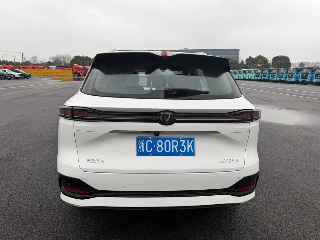 Changan CS75PLUS 2025 — фото 13