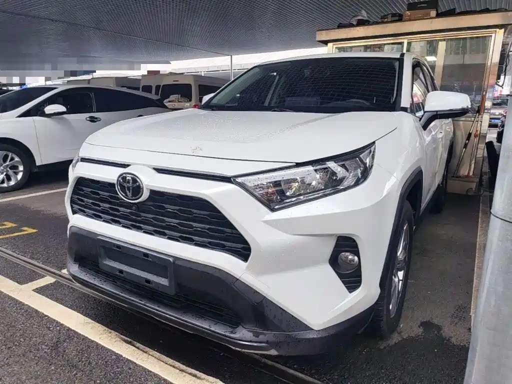 Toyota RAV4 2021