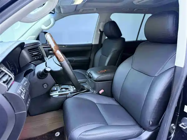 Lexus LX 2009