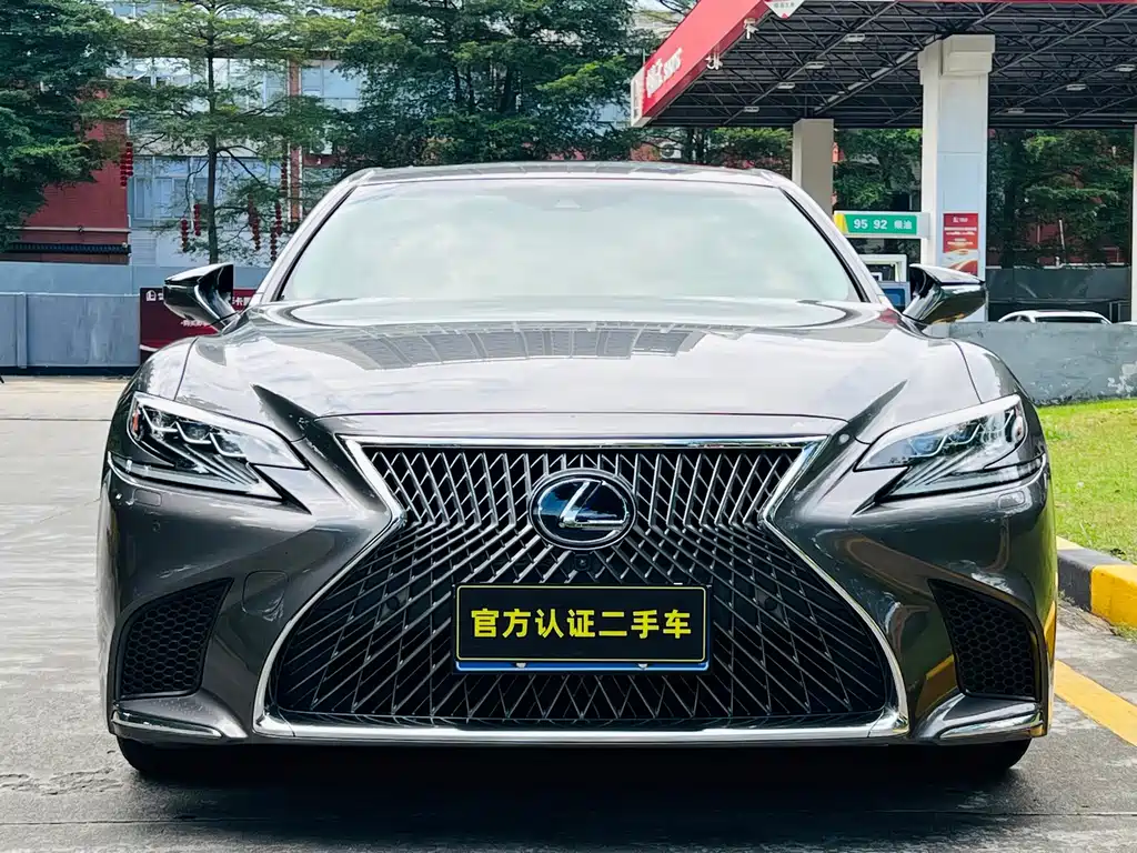 Lexus LS 2020 — фото 2