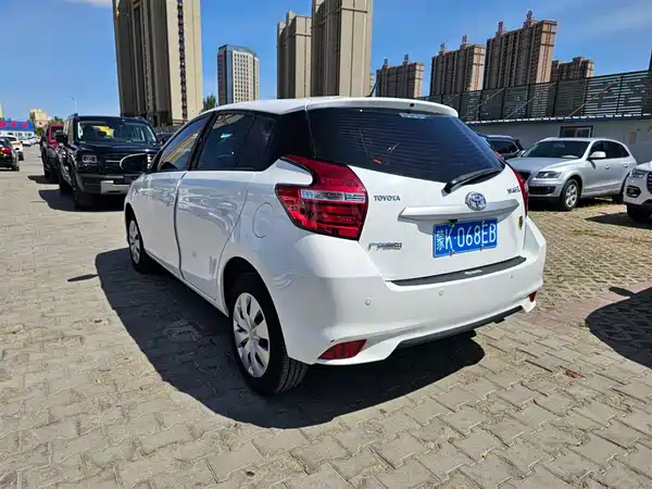 Toyota Yaris L 2020