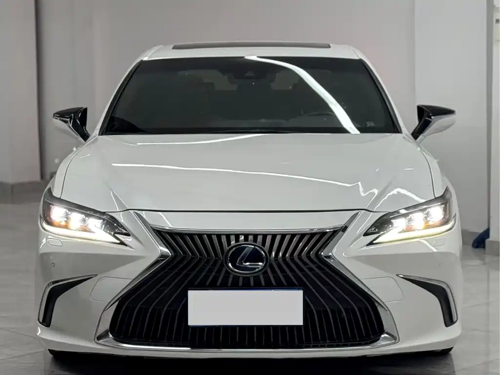 Lexus ES 2021 — фото 2