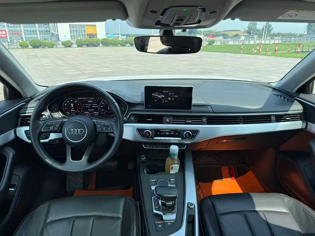 Audi A4L 2018