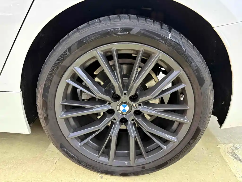 BMW 3 Series 2023 — фото 15