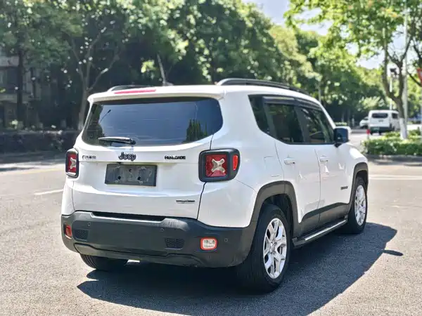 Jeep Freeman 2017