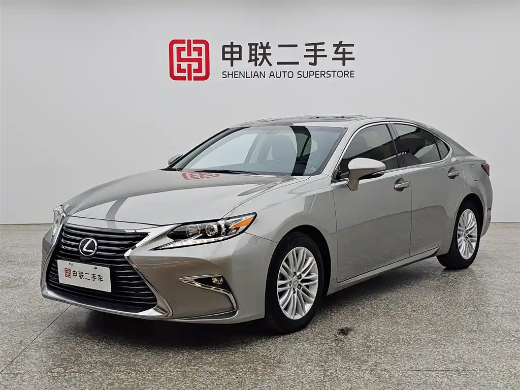 Lexus ES 2017