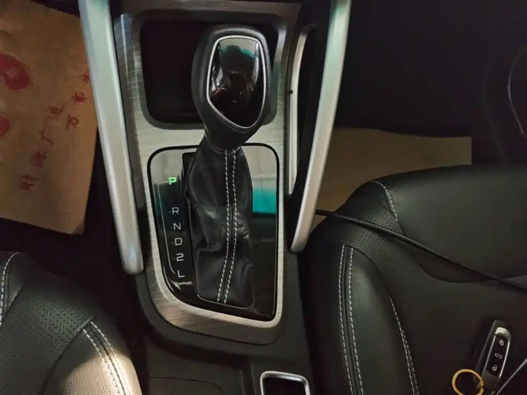 Geely Vision X3 2018 — фото 14