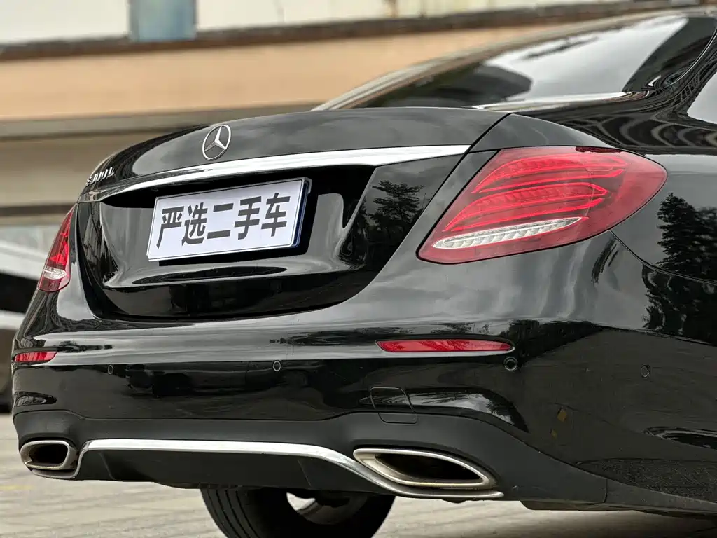 Mercedes-Benz E-Class 2019 — фото 16