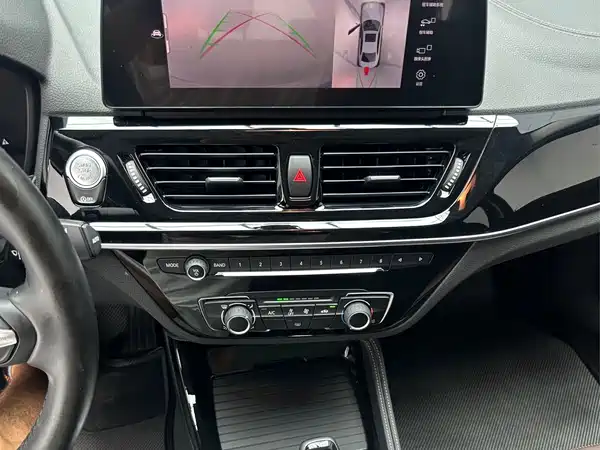 BMW 1 Series 2022