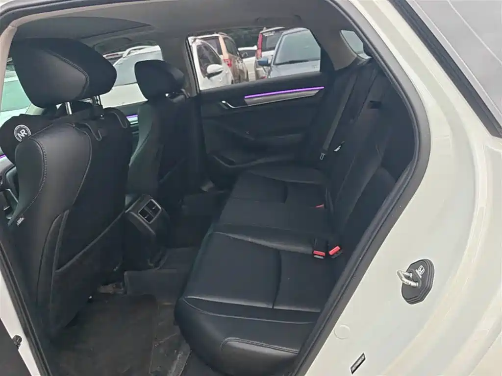 Honda Accord 2021 — фото 17