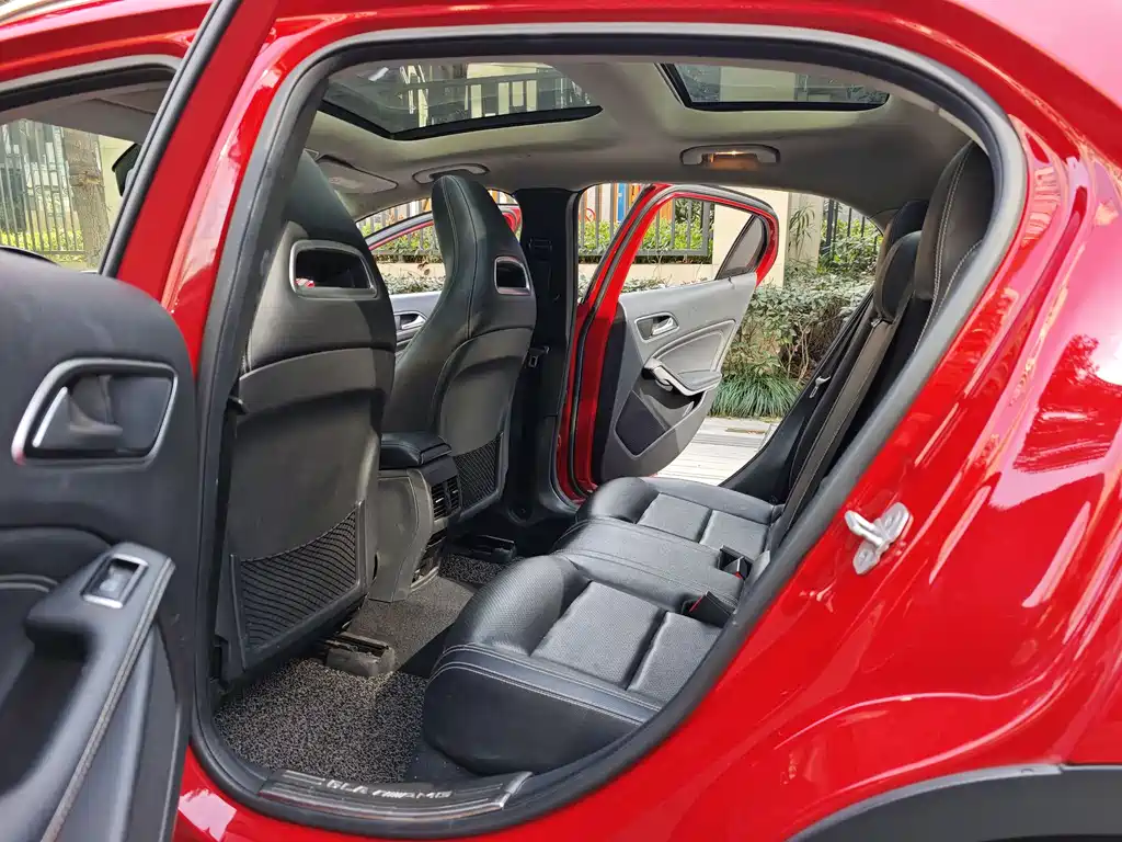 Mercedes-Benz GLA 2015 — фото 13