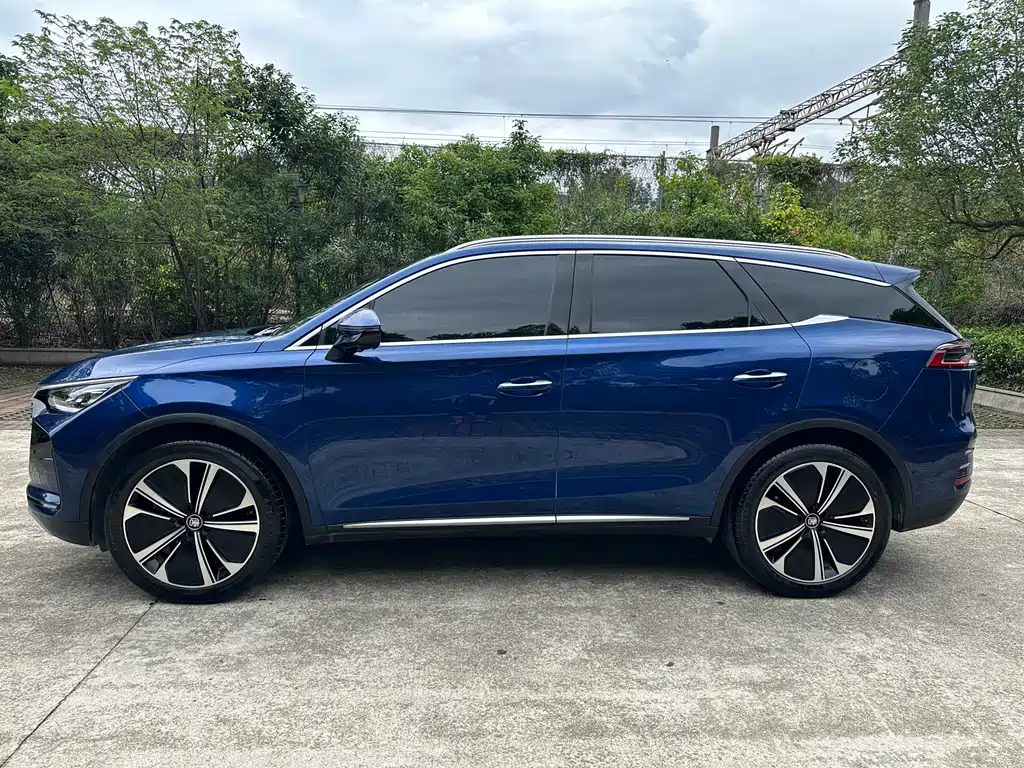 BYD Tang New Energy 2023 — фото 10