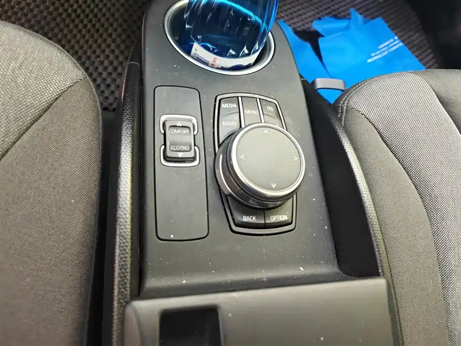 BMW i3 2017 — фото 16