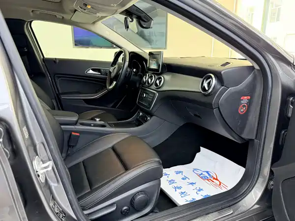 Mercedes-Benz GLA 2017