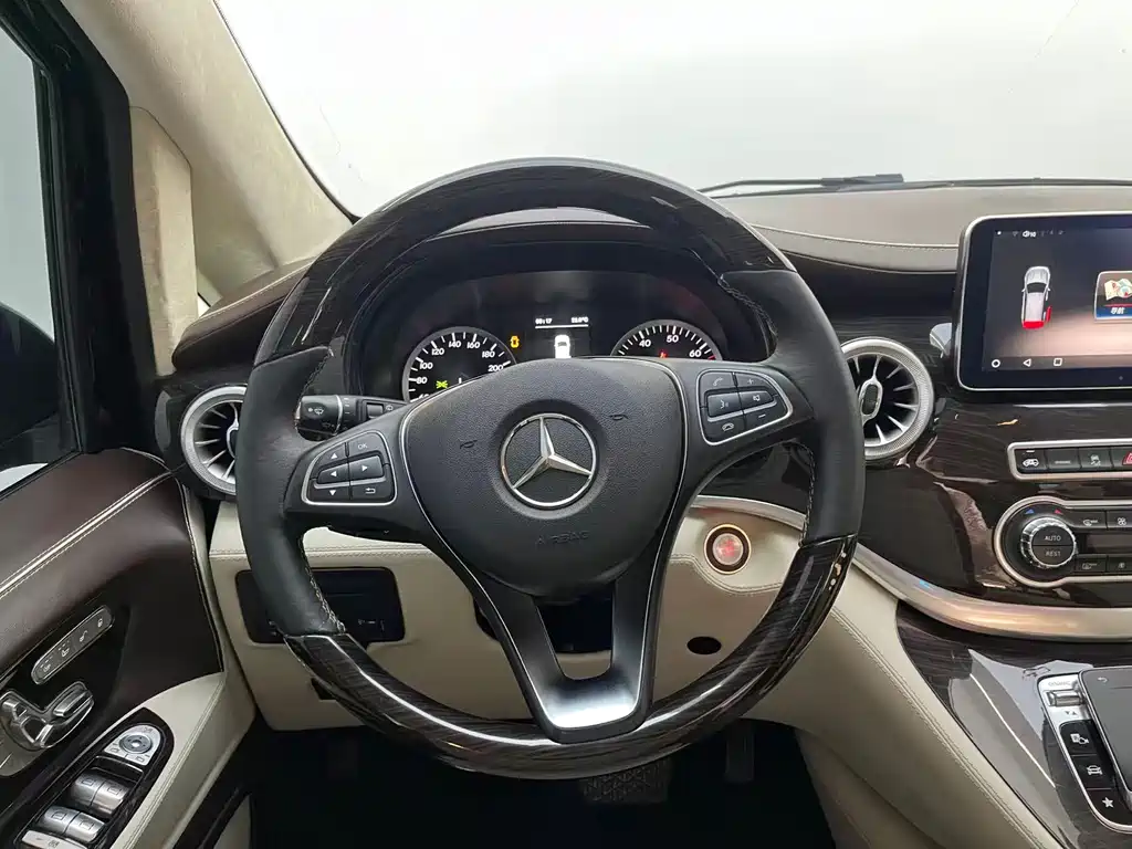 Mercedes-Benz Vito 2019 — фото 13