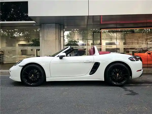 Porsche 718 2022