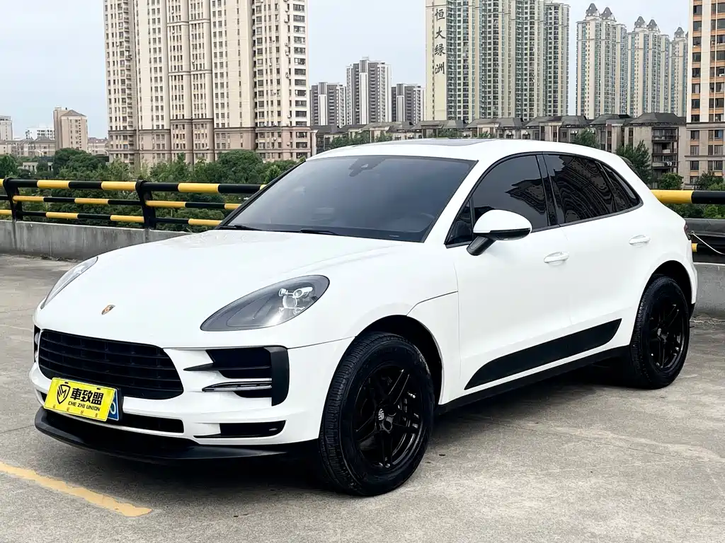 Porsche Macan 2021