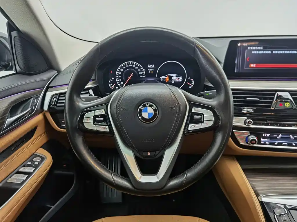BMW 6 Series GT 2019 — фото 11