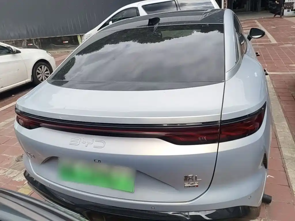 BYD Han L 2025