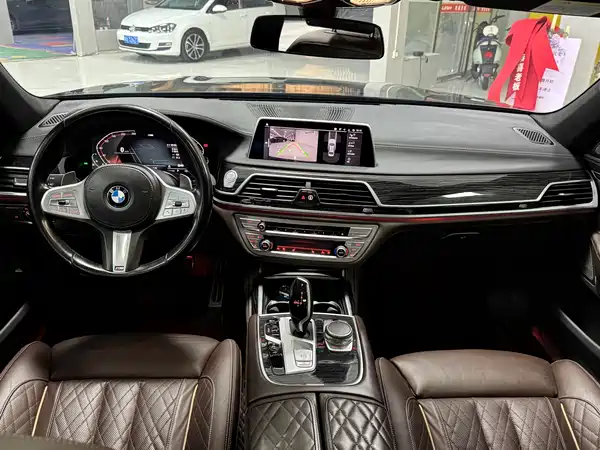 BMW 7 Series 2021
