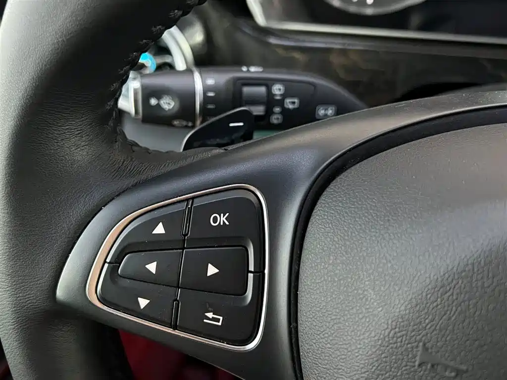 Mercedes-Benz Vito 2023 — фото 15