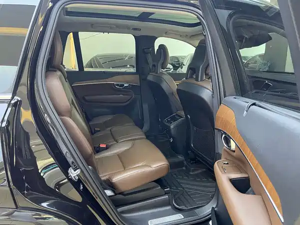 Volvo XC90 2020