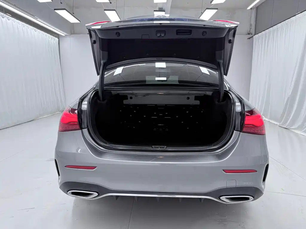Mercedes-Benz A-Class 2023 — фото 17