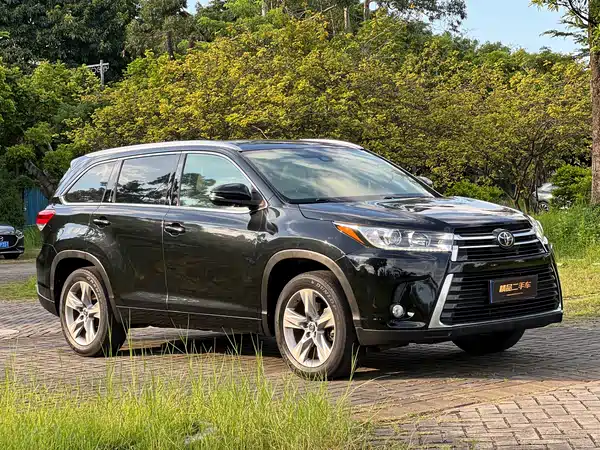 Toyota Highlander 2020