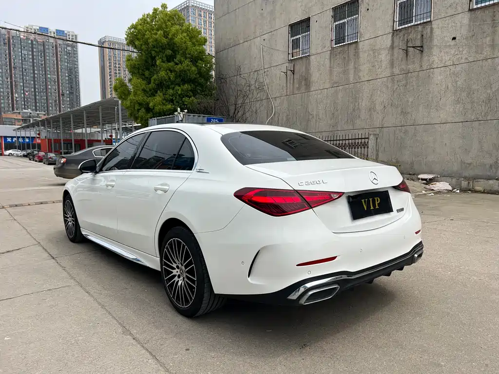 Mercedes-Benz C-Class 2023 — фото 13