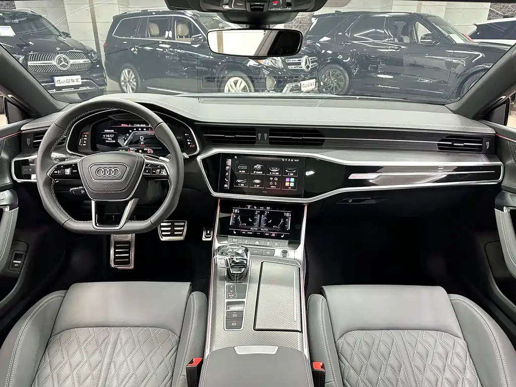 Audi A7L 2024 — фото 12