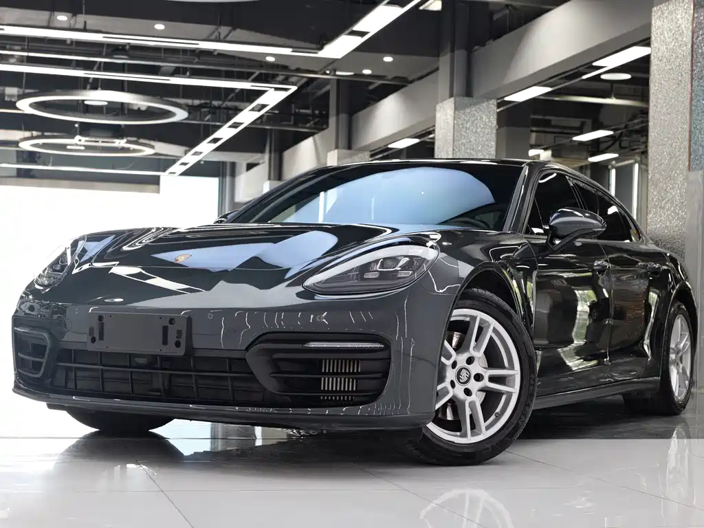 Porsche Panamera 2022 — фото 1