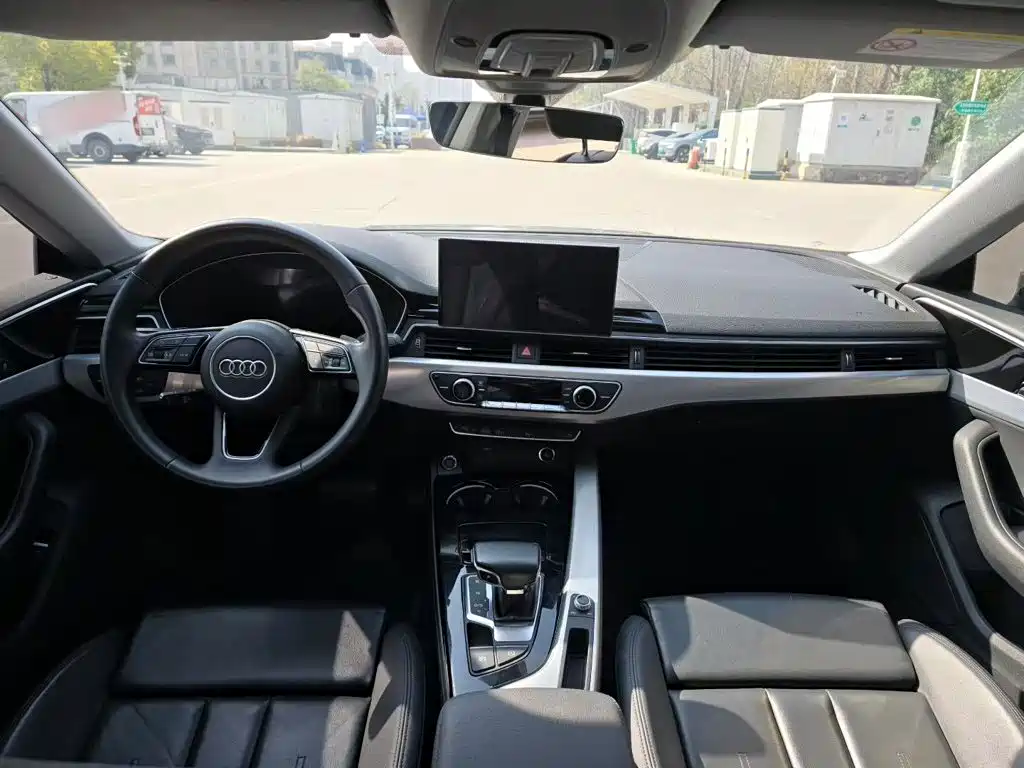 Audi A5 2023 — фото 13