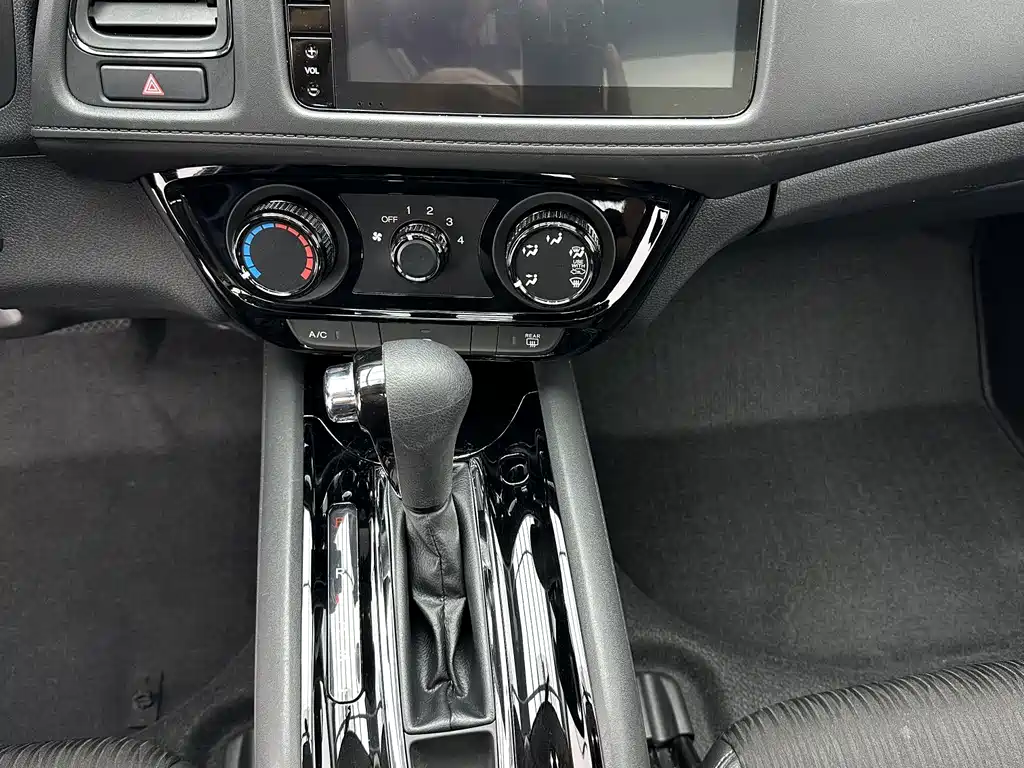 Honda Vezel 2022 — фото 14