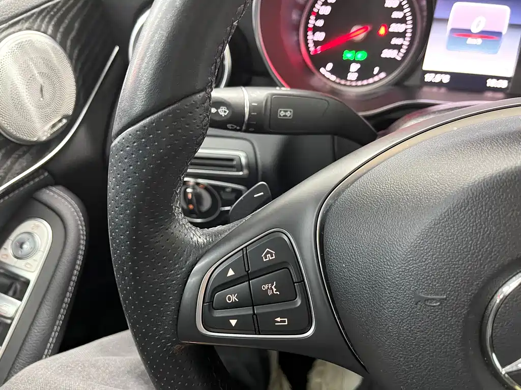 Mercedes-Benz C-Class 2018 — фото 13