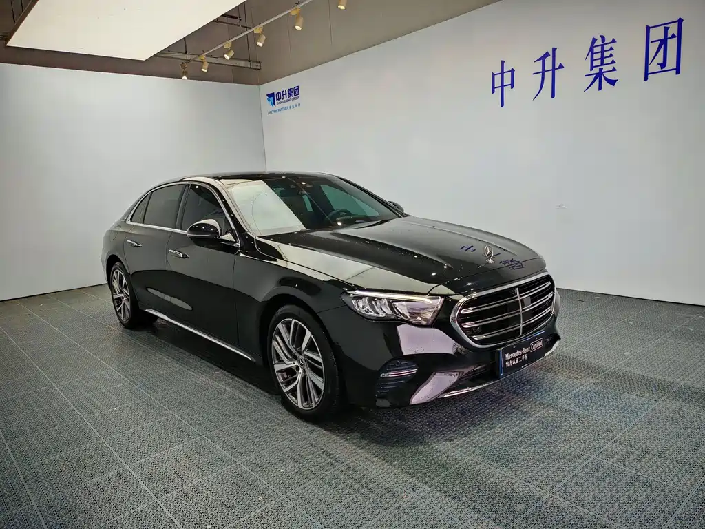 Mercedes-Benz E-Class 2025