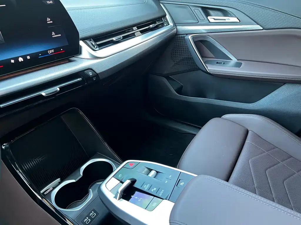 BMW X2 2024 — фото 10