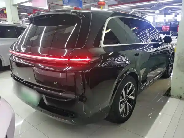Li Auto L8 2023