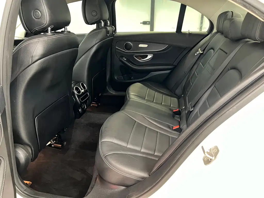 Mercedes-Benz C-Class 2020 — фото 15