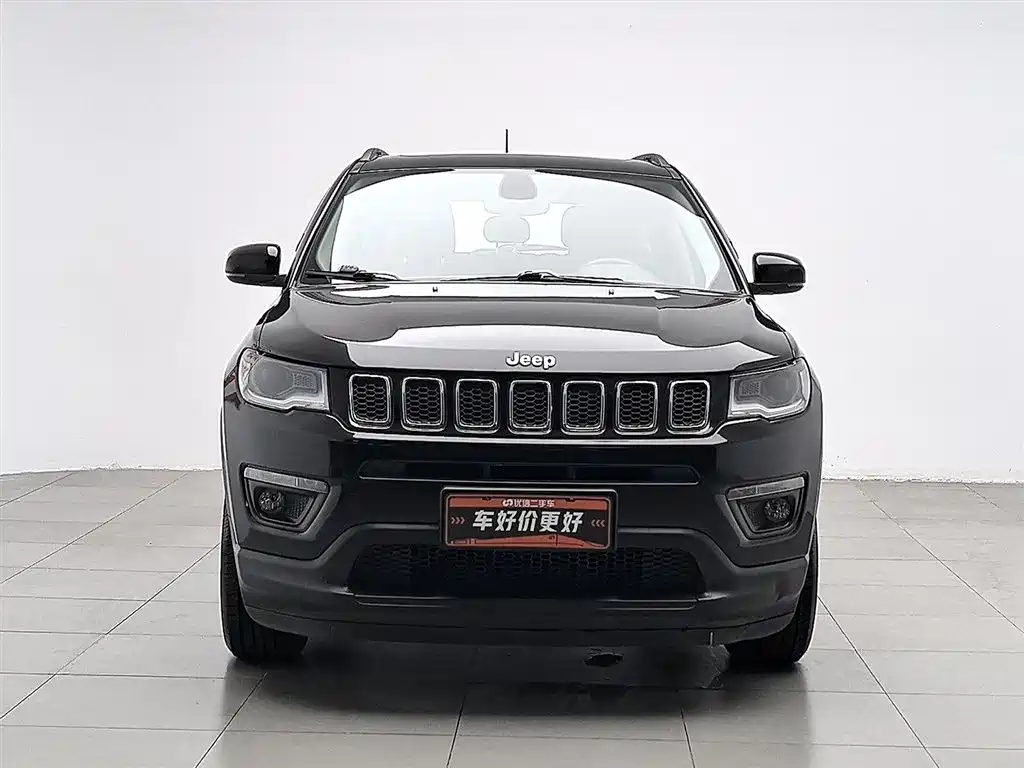 Jeep Compass 2018 — фото 3