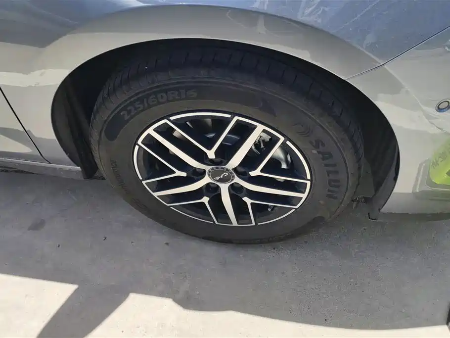 BYD Seal 05 DM-i 2025 — фото 6