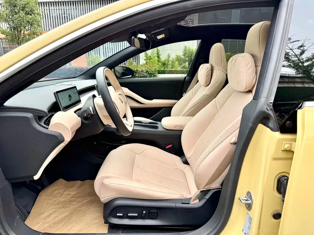 NIO ET5T 2024