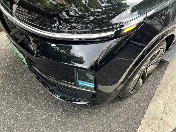 Li Auto L9 2025
