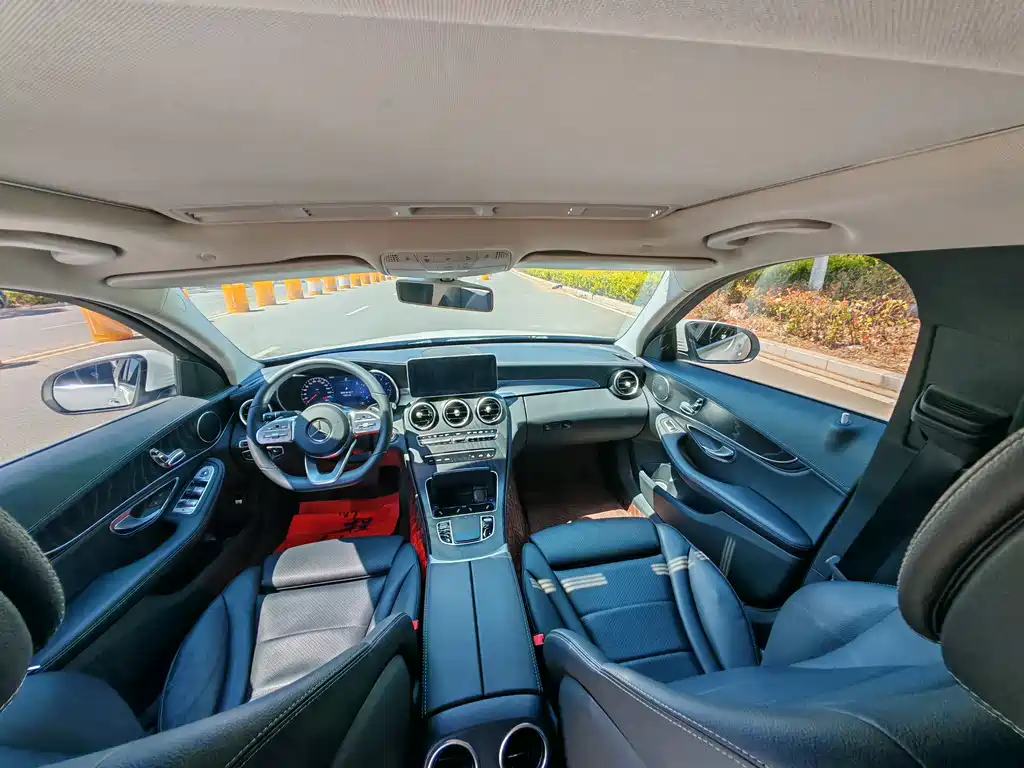 Mercedes-Benz C-Class 2020